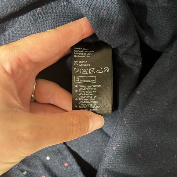 H&M Men’s Button Down Top - medium - Picture 6 of 7